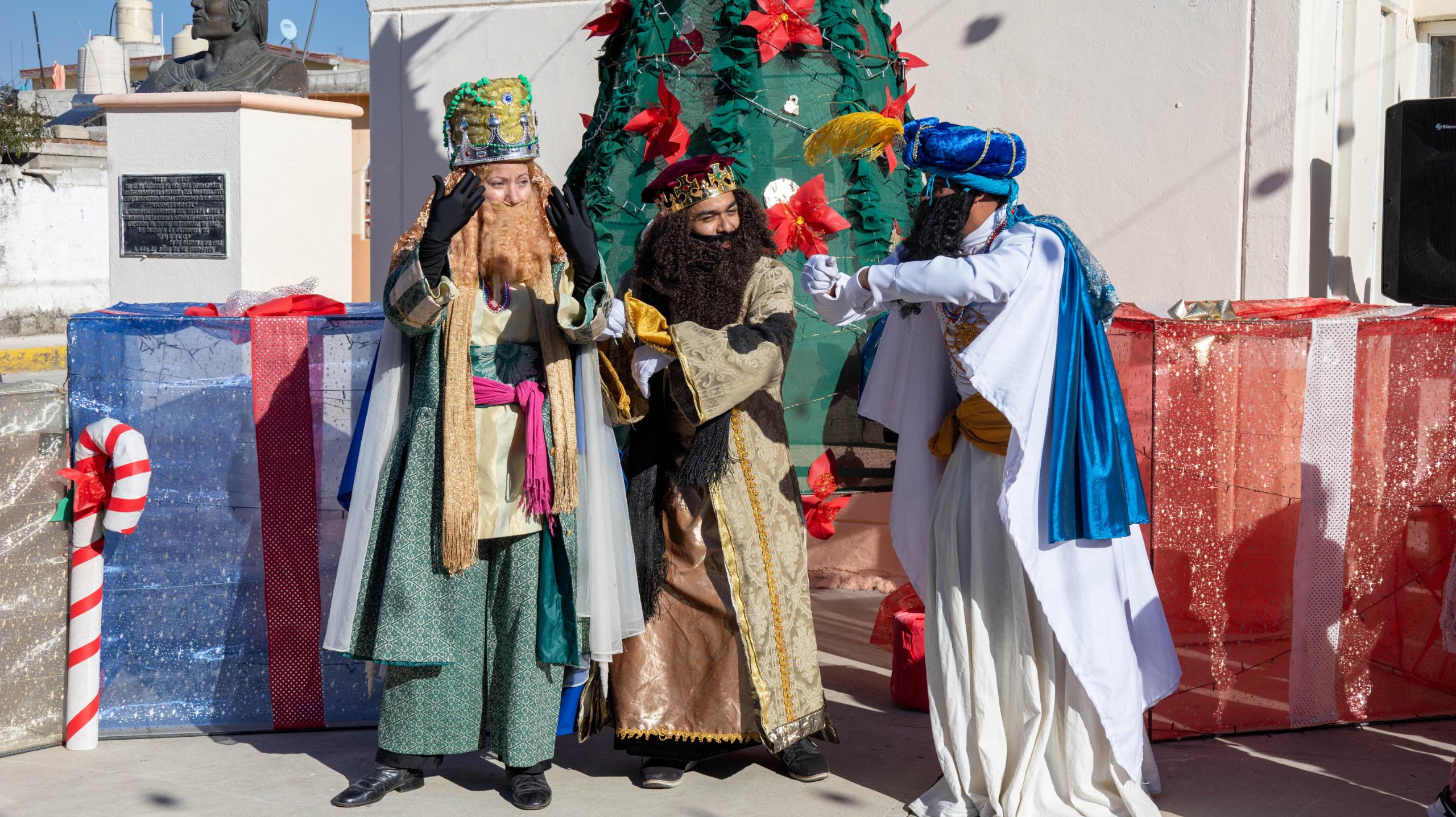 Viven niñas y niños de Huamantla la magia de los reyes magos en sus ...